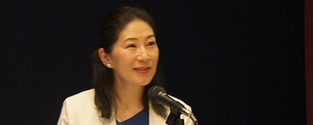瀧澤　菜穂氏